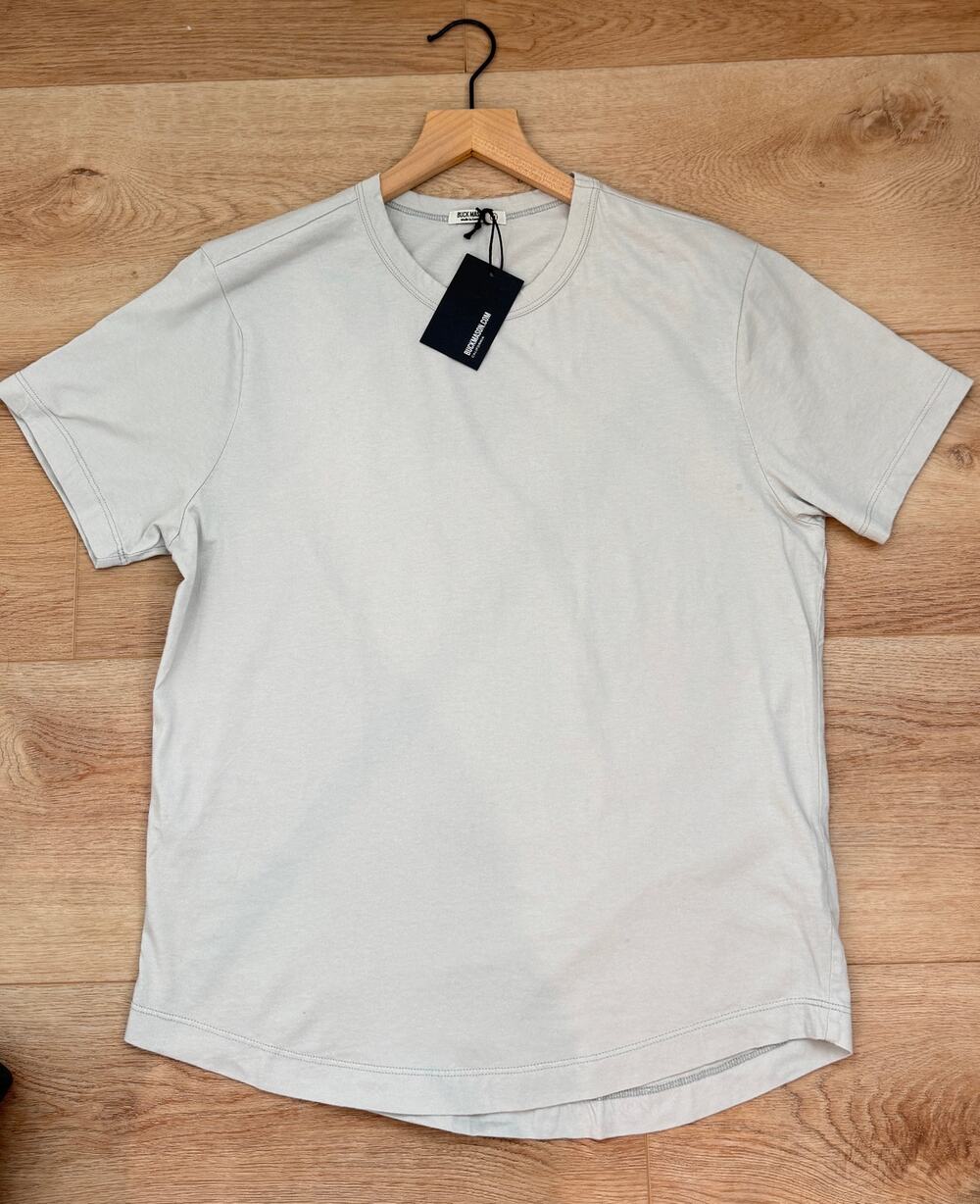 Buck Mason Venice Washed Pima Curved Hem T-Shirt Bone Size Medium NWT